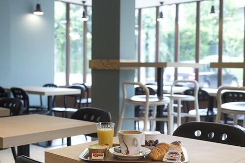 Brit Hotel Essentiel Arverne - Clermont-Ferrand Sud Aubière Dış mekan fotoğraf